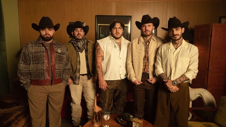 Grupo Frontera - Triste Pero Bien C*bron Tour