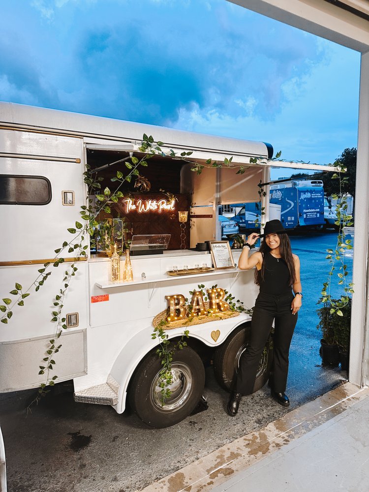The Pearl Mobile Bar