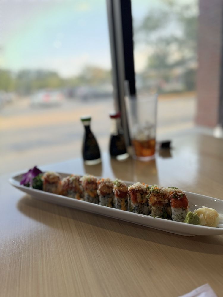Takumi Sushi & Ramen