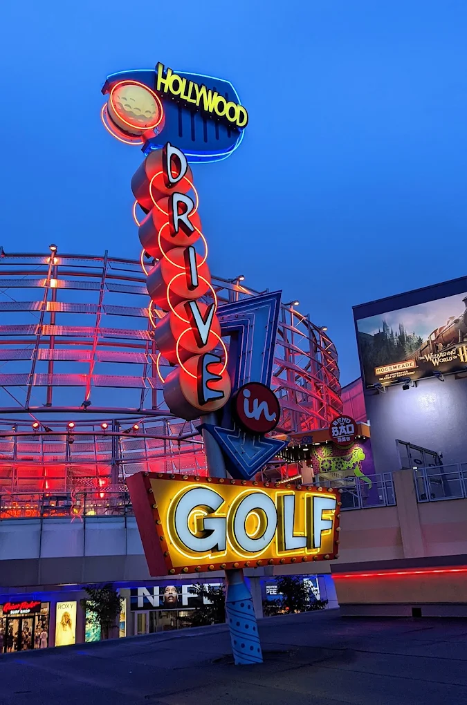 Hollywood Drive In Golf
