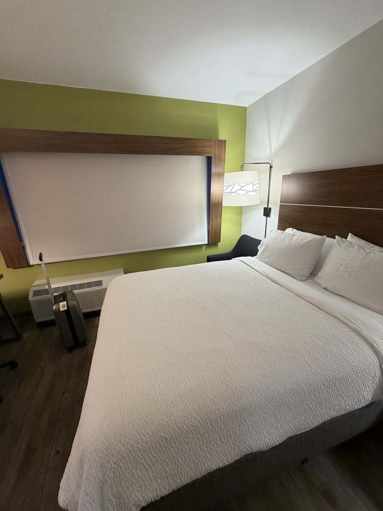 Holiday Inn Express Orlando - South Park