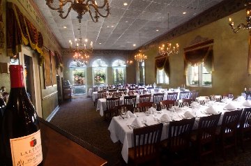 Vito's Chop House, Italian restaurant in International Drive